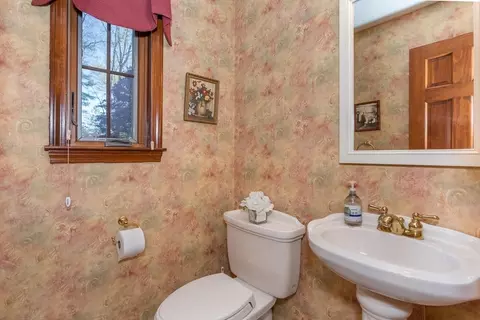 10 Seminole Rd, Canton, MA 02021 photo 10