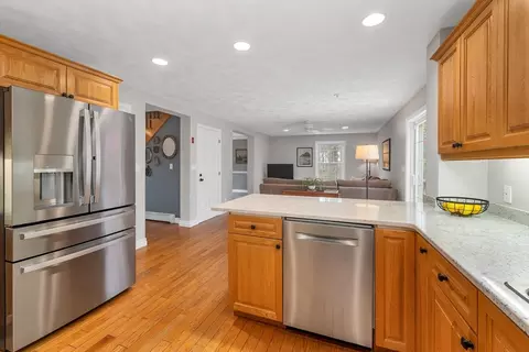 9 Juniper Ridge Rd, Exeter, NH 03833 photo 11