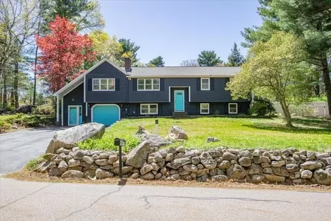 124 Berry St, Wrentham, MA 02093