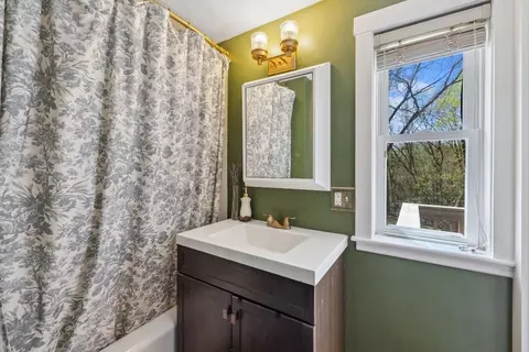 46 Appleton St, Saugus, MA 01906 photo 31