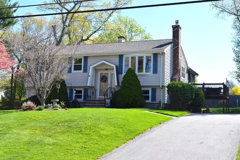 18 William Rd, Billerica, MA 01821