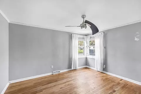 Living - 15 Berard Cir, Springfield, MA 01128 photo 3 of 3