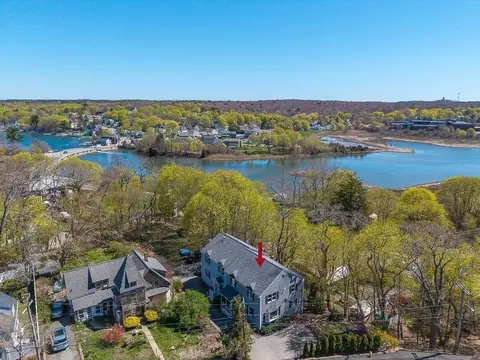 13 Wheeler St #A, Gloucester, MA 01930