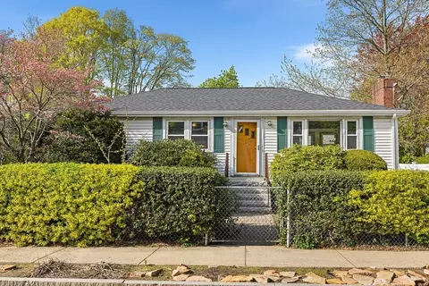 12 Summer St, Stoneham, MA 02180