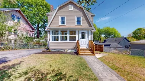 133 Church St, Milton, MA 02186