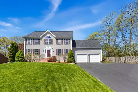 102 Quail Creek Rd, North Attleboro, MA 02760