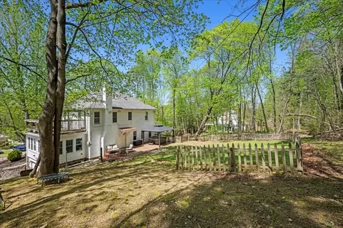 Exterior - 32 Beechmont St, Worcester, MA 01609 photo 7 of 9