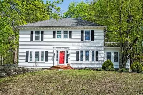 Exterior - 32 Beechmont St, Worcester, MA 01609 photo 9 of 9