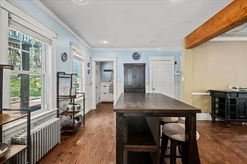 Entry Way - 32 Beechmont St, Worcester, MA 01609 photo 1 of 5