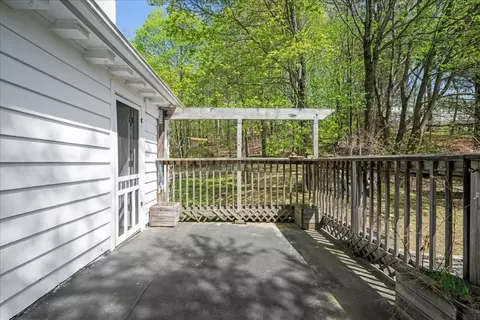 Exterior - 32 Beechmont St, Worcester, MA 01609 photo 3 of 9
