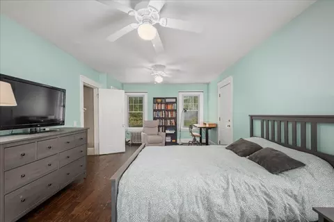 Bedroom - 32 Beechmont St, Worcester, MA 01609 photo 2 of 4
