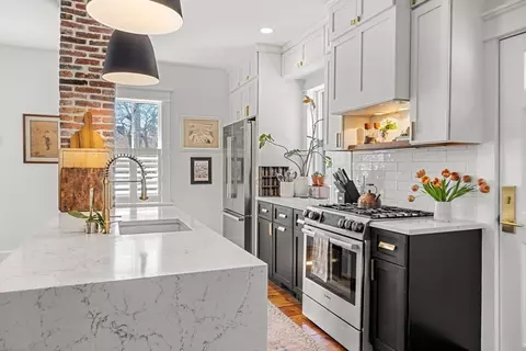 1 Gregory St, Marblehead, MA 01945 photo 15