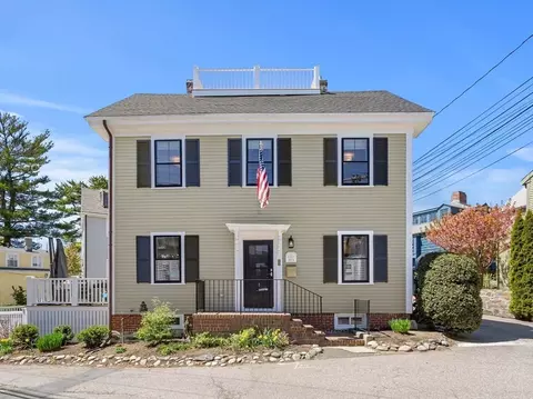 1 Gregory St, Marblehead, MA 01945 photo 2