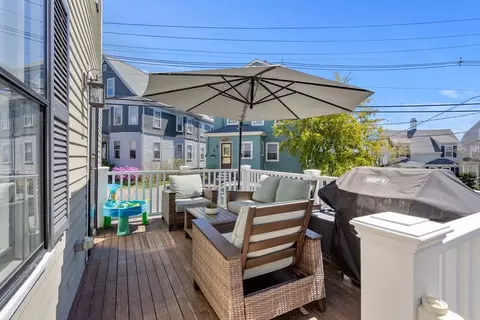 1 Gregory St, Marblehead, MA 01945 photo 6