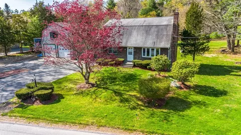 58 Worcester St, Taunton, MA 02780