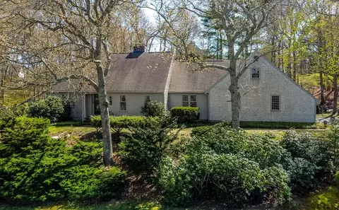 53 Wingfoot Dr, Yarmouth Port, MA 02675