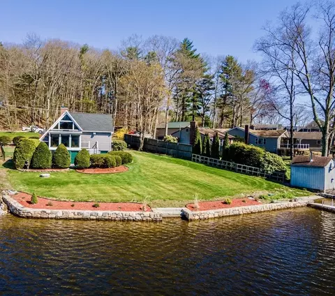 171 Sunset Dr, Charlton, MA 01507