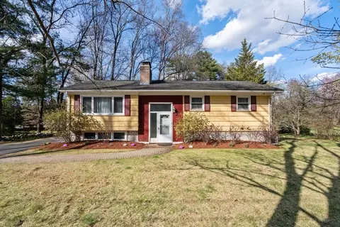 22 Breakneck Hill Rd, Southborough, MA 01772