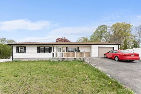 31 Grove St, Randolph, MA 02368