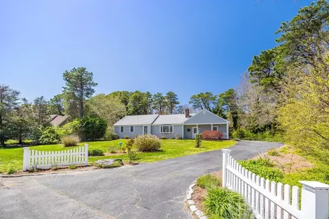 40 Marshview Cir, Sandwich, MA 02537