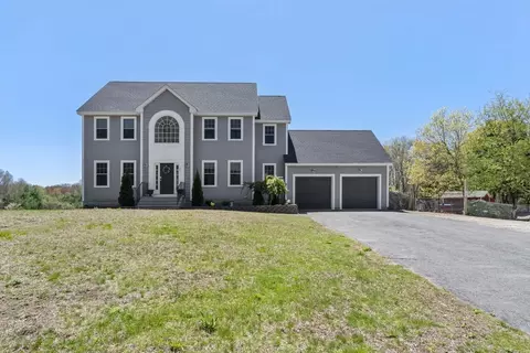 40 Eber Taft Rd, Uxbridge, MA 01569
