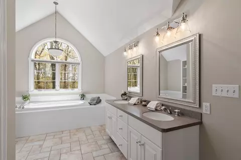 116 Coburn Rd, Berlin, MA 01503 photo 27