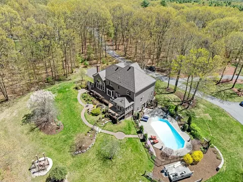 116 Coburn Rd, Berlin, MA 01503 photo 40