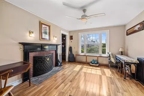 21 Sewall St, Marblehead, MA 01945 photo 7