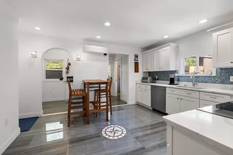 21 Sewall St, Marblehead, MA 01945 photo 14