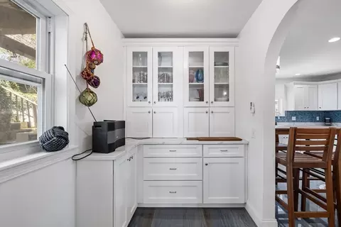 21 Sewall St, Marblehead, MA 01945 photo 12