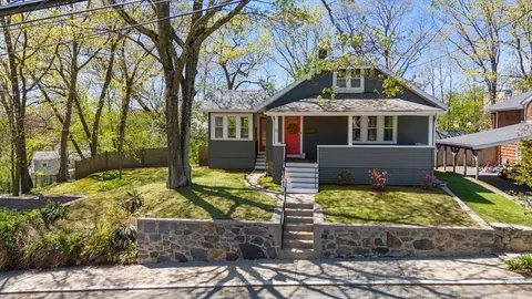 15 Woodley Ave, West Roxbury, MA 02132