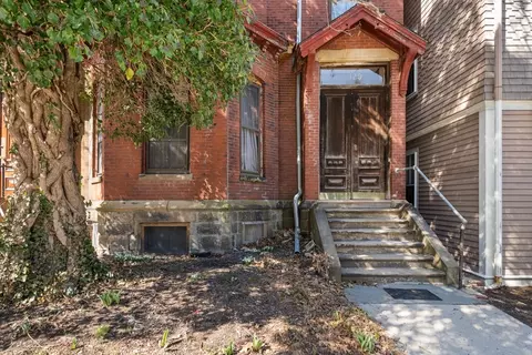 129 Walnut St, Brookline, MA 02445 photo 2