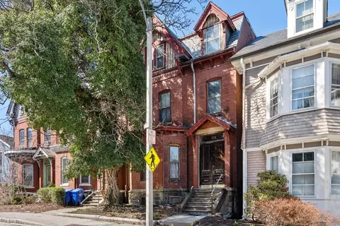 129 Walnut St, Brookline, MA 02445 photo 3
