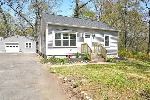 29 Bowers St, West Springfield, MA 01089