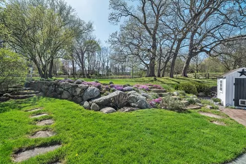 40 Pleasant St, Dover, MA 02030 photo 36