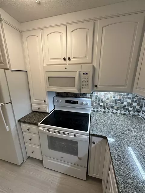 11 Riverside Ave #4, Danvers, MA 01923 photo 7