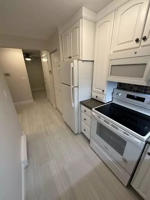 11 Riverside Ave #4, Danvers, MA 01923 photo 4