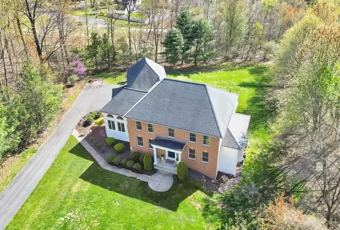 36 Devonshire Ter, East Longmeadow, MA 01028