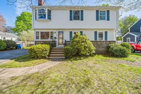 8 Lawson Ln, Braintree, MA 02184