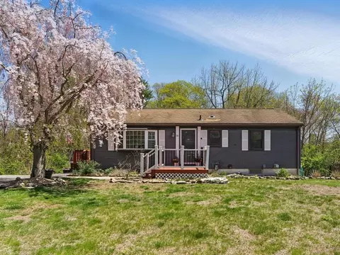 54 Reynolds St, Ludlow, MA 01056
