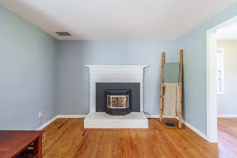 Living - 48 Laclede Ave, Chicopee, MA 01020 photo 4 of 6