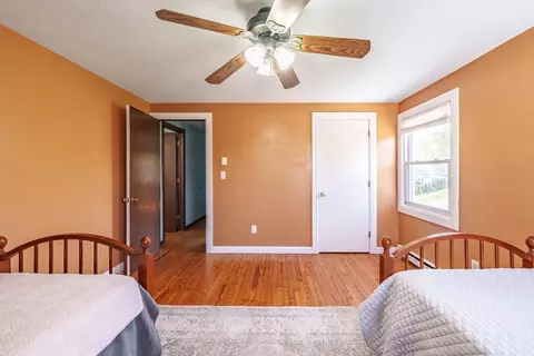 Bedroom - 48 Laclede Ave, Chicopee, MA 01020 photo 8 of 8