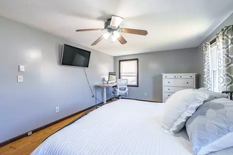 Bedroom - 48 Laclede Ave, Chicopee, MA 01020 photo 4 of 8