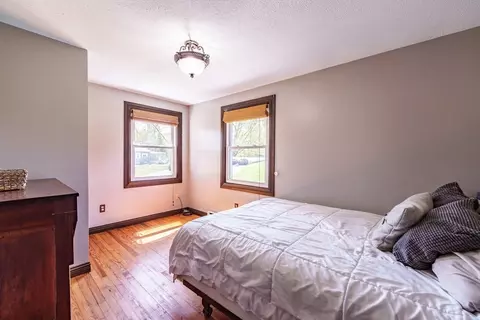 Bedroom - 48 Laclede Ave, Chicopee, MA 01020 photo 1 of 8