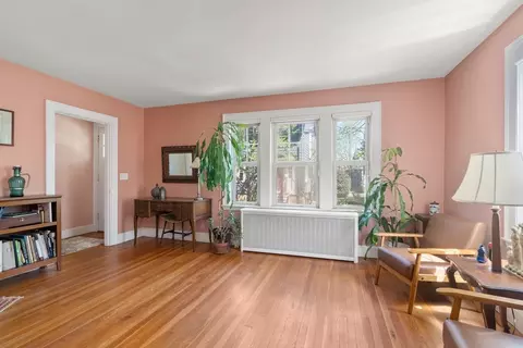 9 Searle Ave, Brookline, MA 02445 photo 3