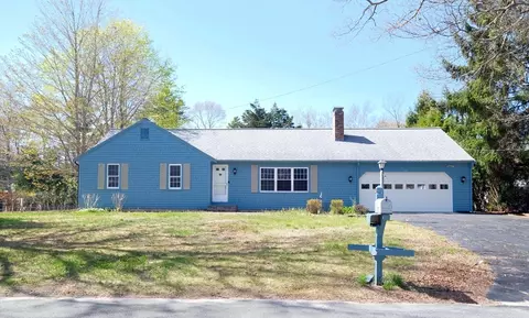 79 Bernard Cir, Centerville, MA 02632