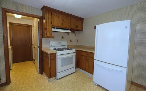79 Bernard Cir, Centerville, MA 02632 photo 9