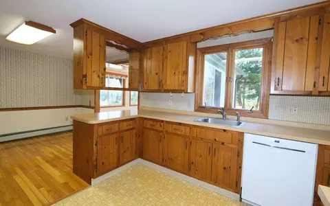 79 Bernard Cir, Centerville, MA 02632 photo 10
