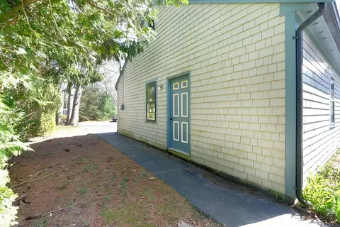 79 Bernard Cir, Centerville, MA 02632 photo 38