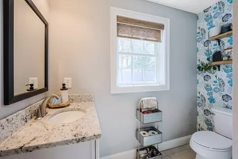 22 Mohawk Cir, Georgetown, MA 01833 photo 11